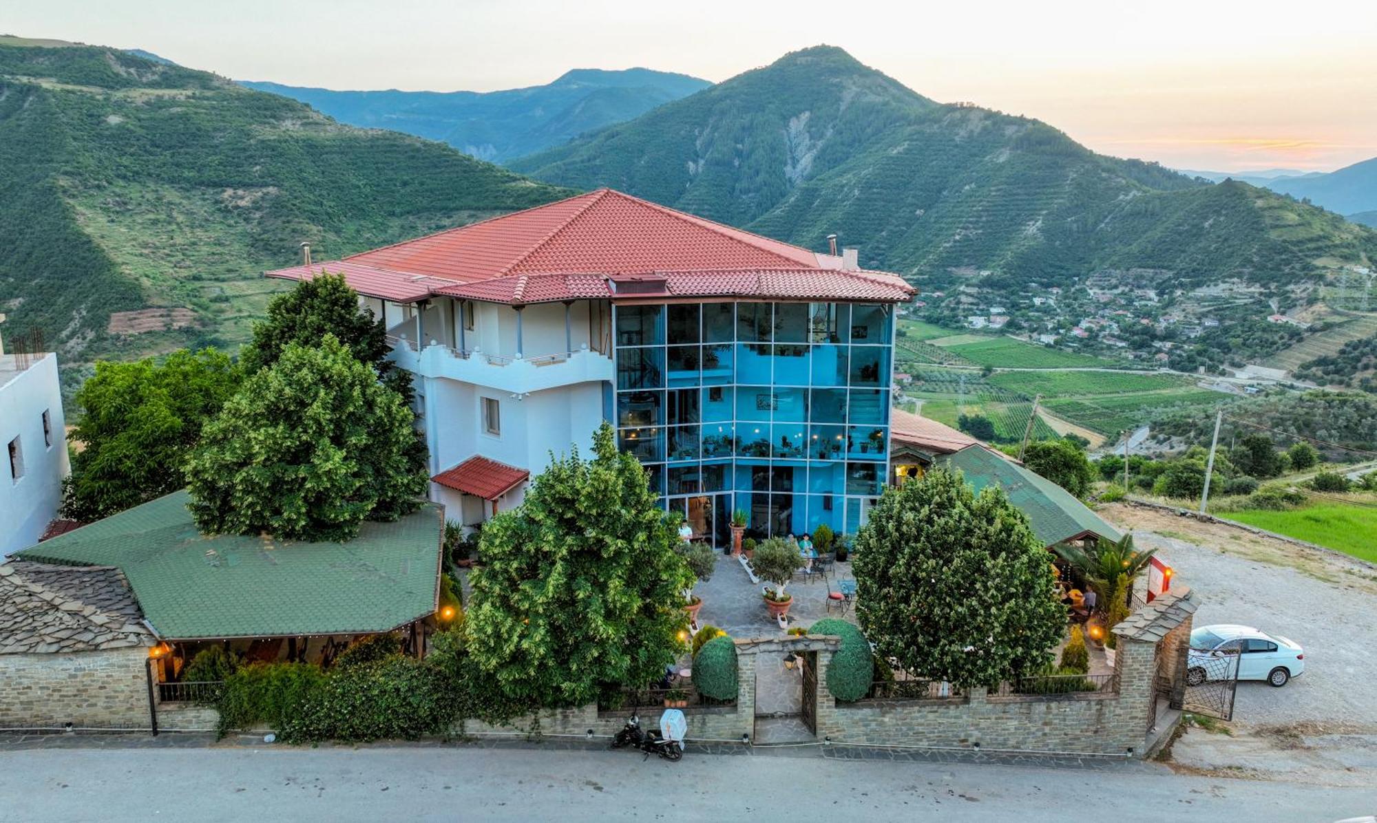 Hotel Kanione Cerenisht 外观 照片