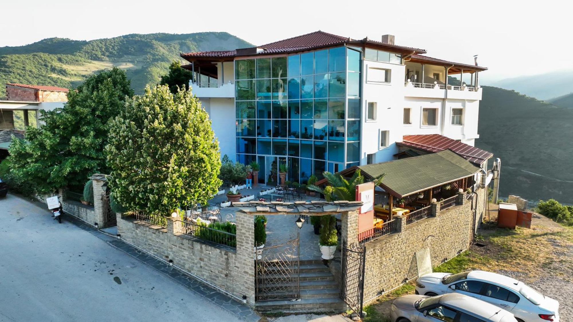 Hotel Kanione Cerenisht 外观 照片