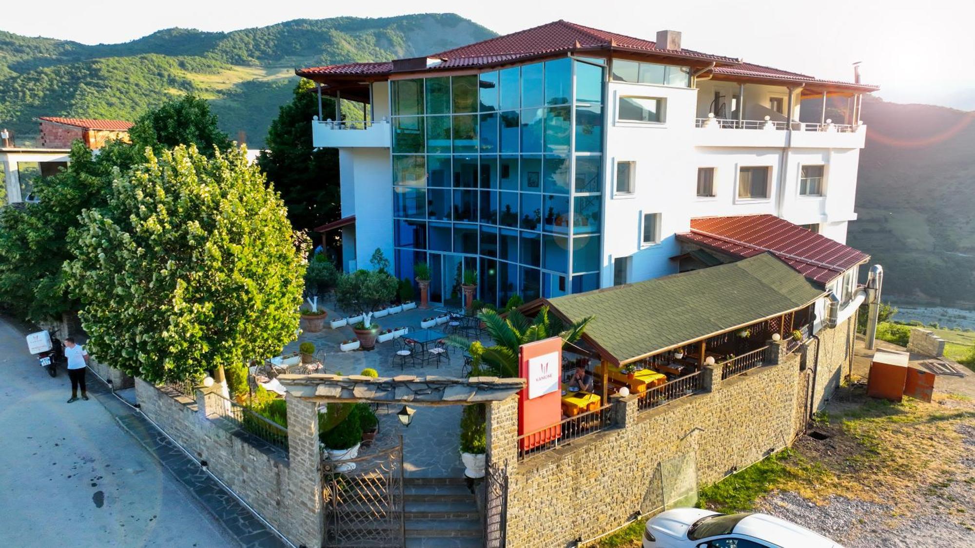 Hotel Kanione Cerenisht 外观 照片