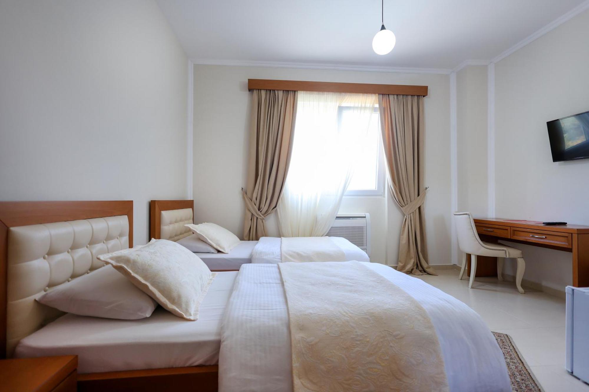 Hotel Kanione Cerenisht 外观 照片
